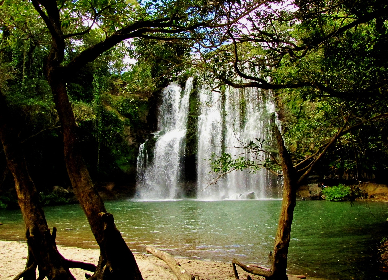 waterfalls nice for Costa Rica with kids