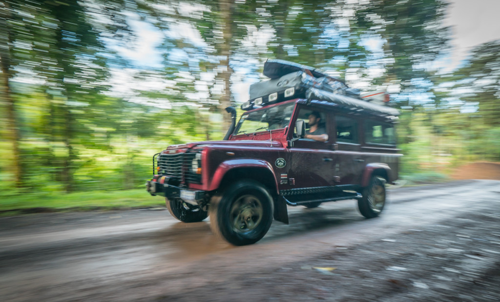 Renting a Land Rover Defender in Drake Bay - 4x4